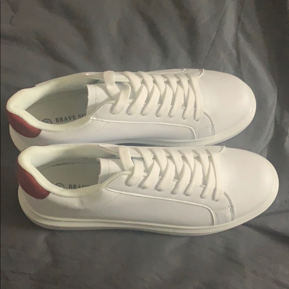 Casual shoes